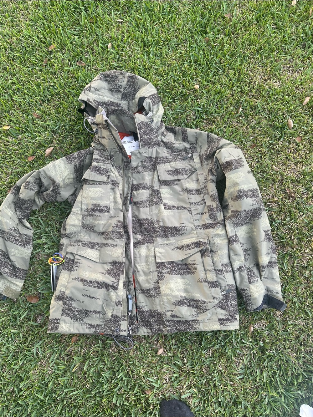 Men Hooded Camo Jacket - Olive Green